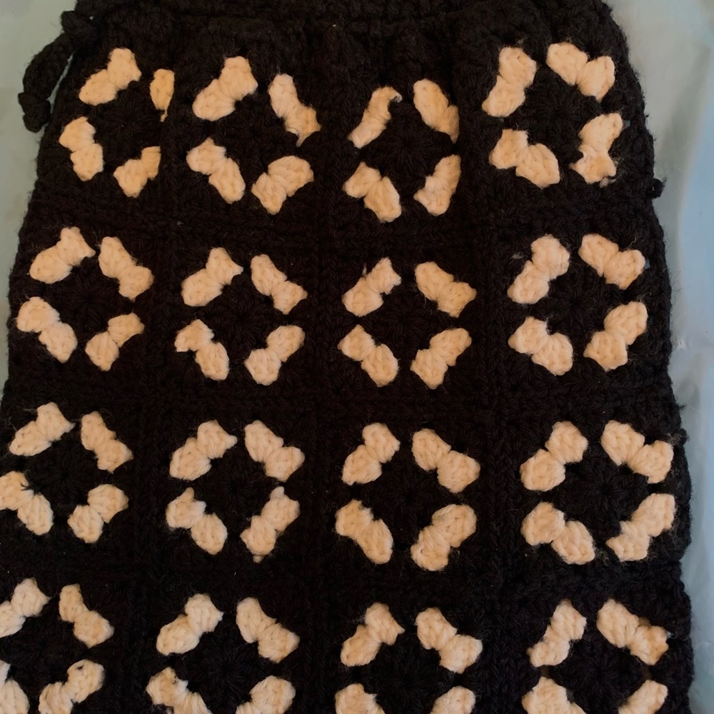 2 Hand Crochet Drawstring Bags - Picture 3 of 9